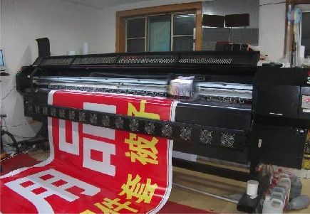 张家界喷绘广告分辨率是多少？